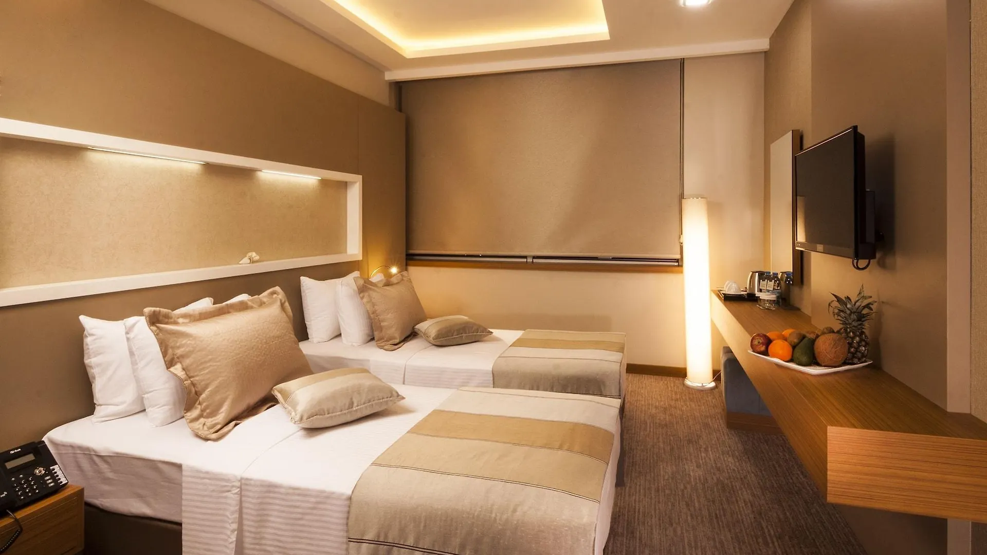 ****  Elara Hotel İzmir Türkiye
